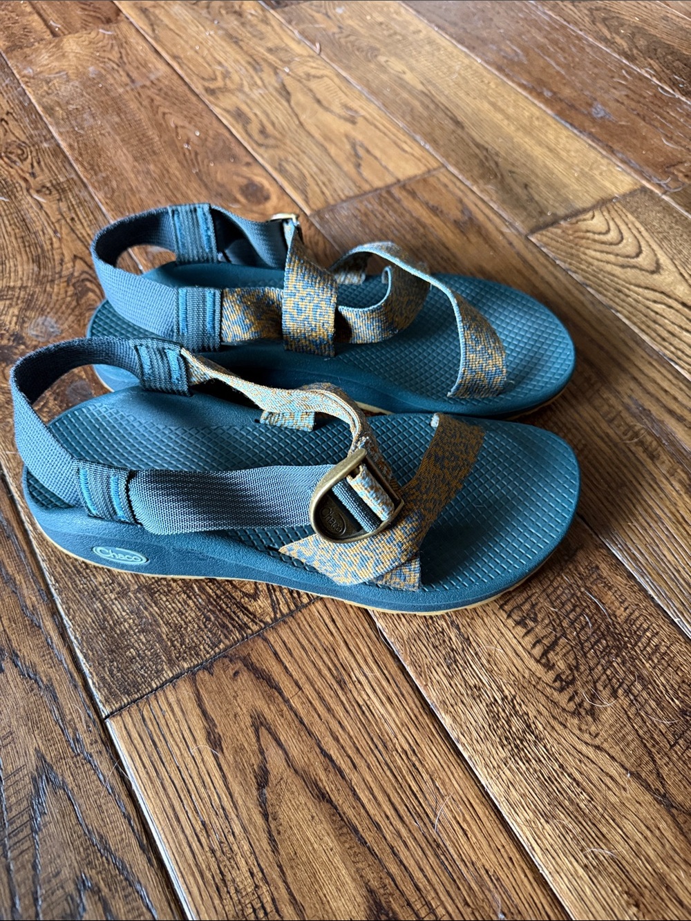 CHACO Women’s Classic Sandals Size W10